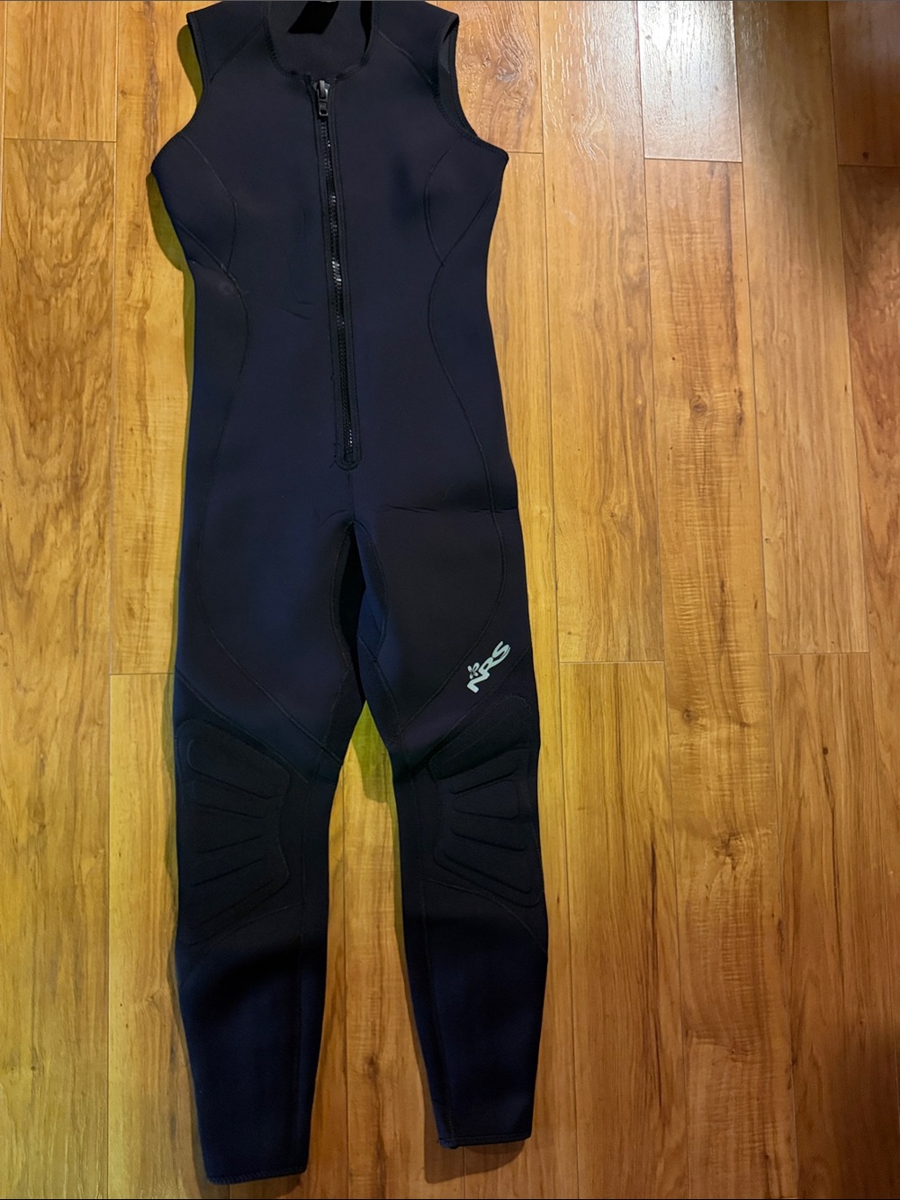 Sleeveless Black Front-Zip Wetsuit